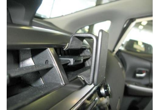 Proclip Toyota Prius + 2015- Center mount